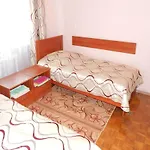 Akademicheskaya Hotel 2*