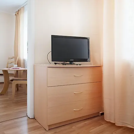 ホテル Akademicheskaya 2*