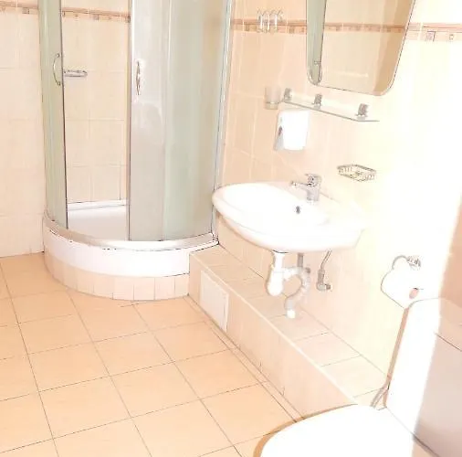 Otel Akademicheskaya 2*